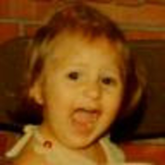 Meet your Posher, Erica - Picture 1 of 1